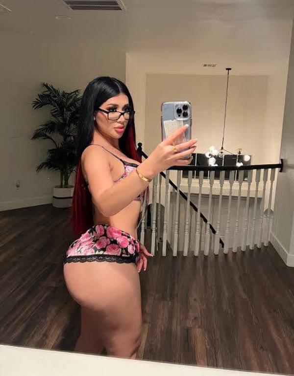 Eliana Mar despierta tus deseos más profundos y secretos